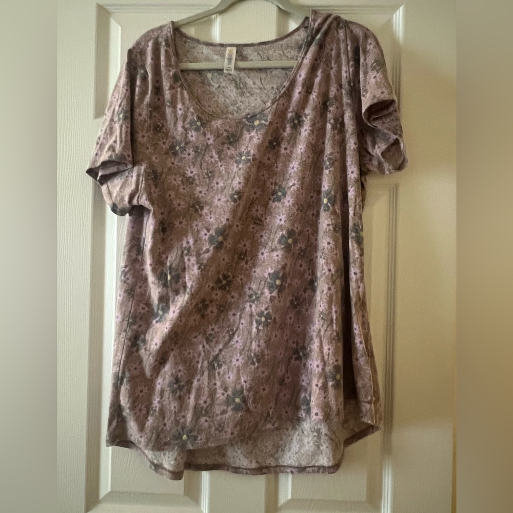 LuLaRoe flowered shirt